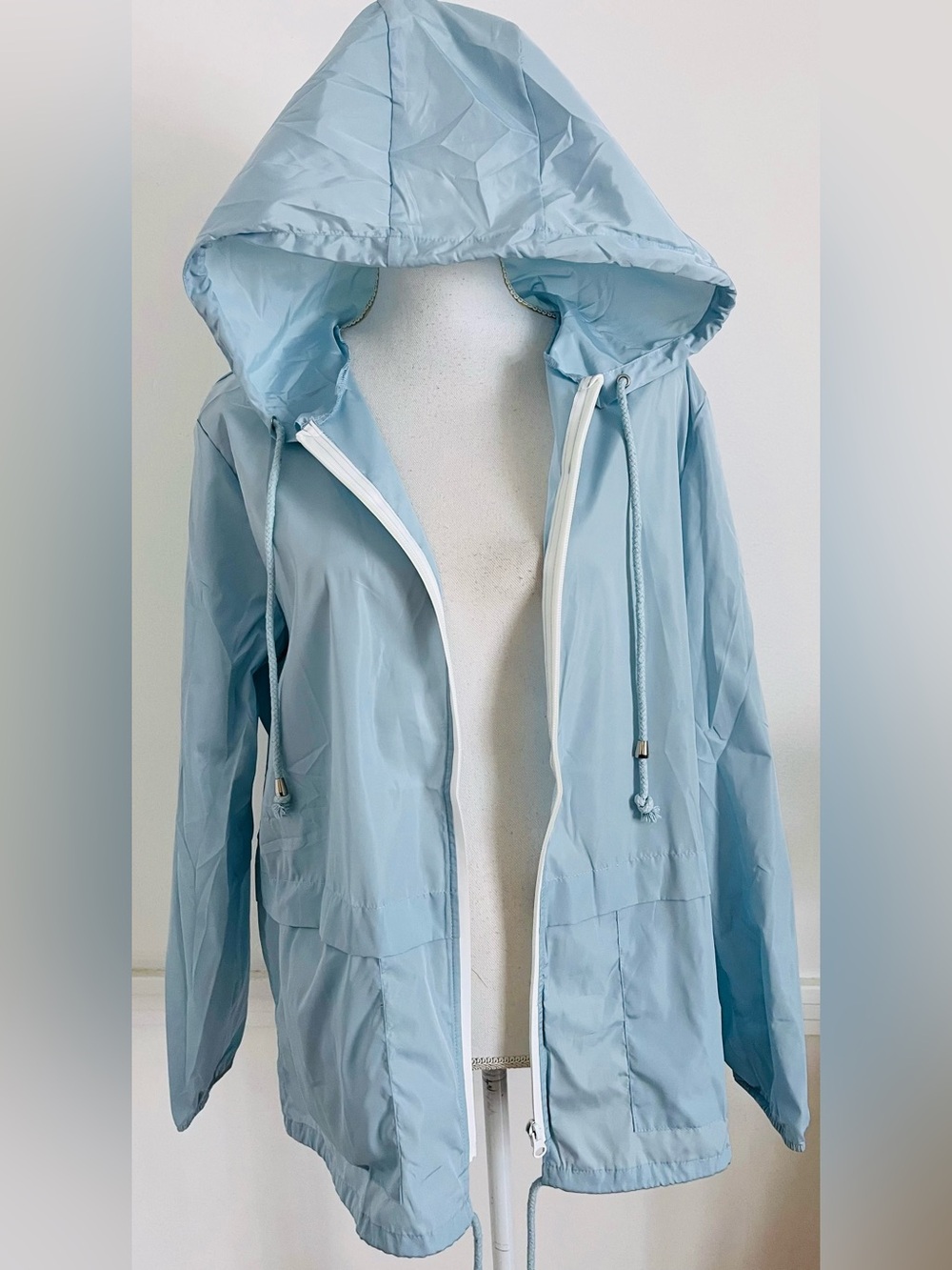 Hount • NWT Light Blue Hooded Windbreaker Jacket